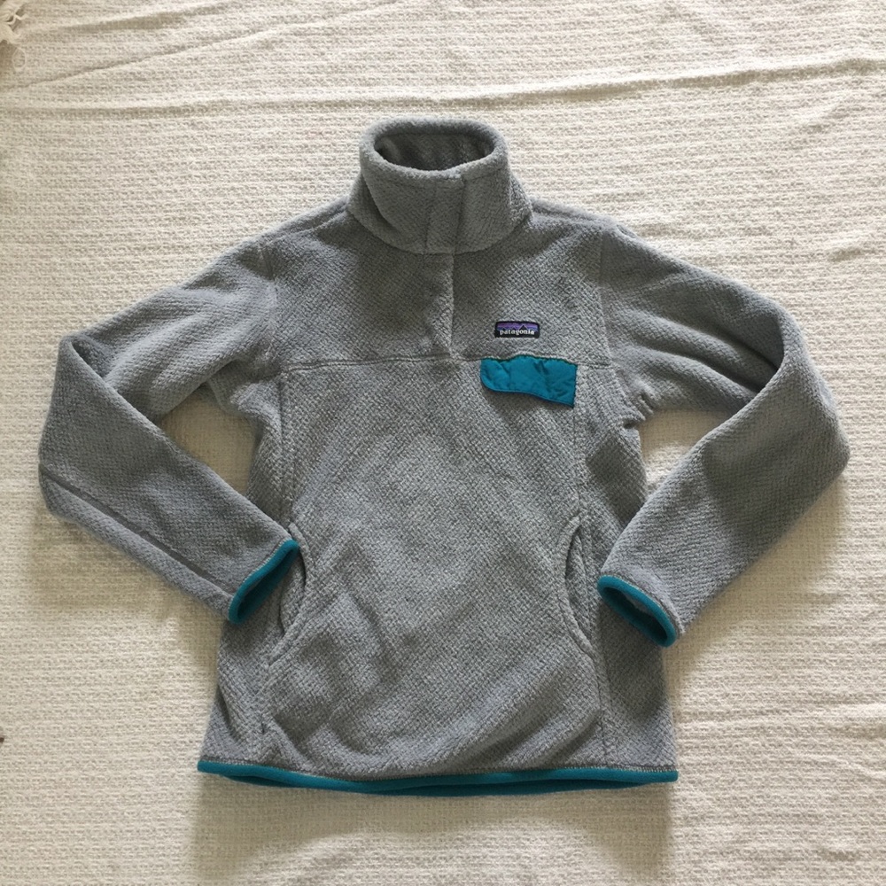 Patagonia Gray and Teal Fleece Jacket
